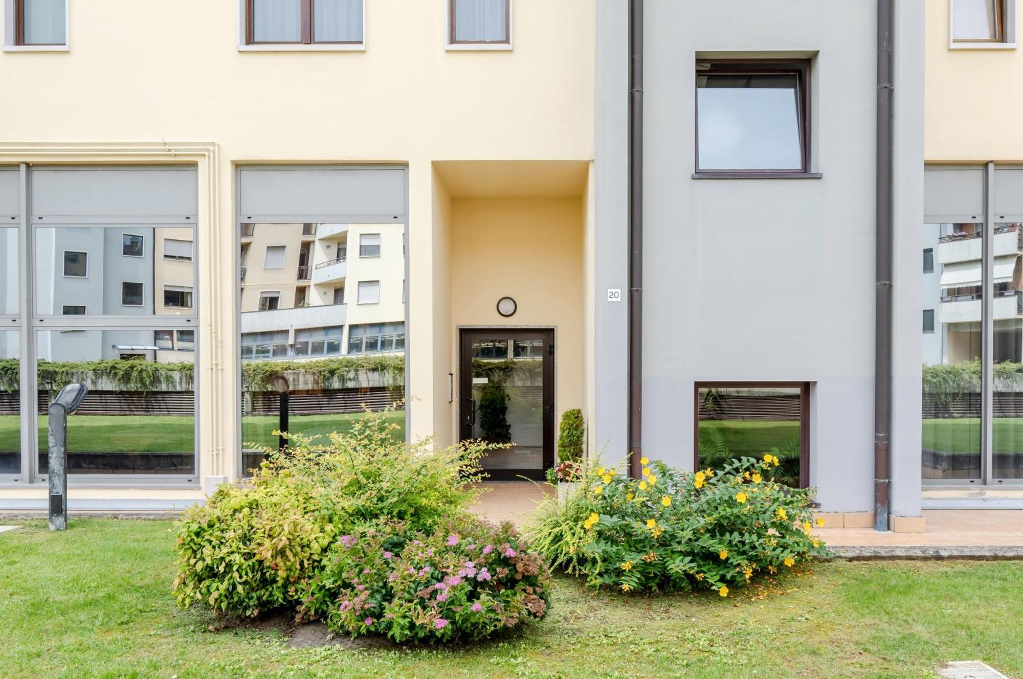 Cozy Apartament Near Fiera Di Verona! Bagian luar foto