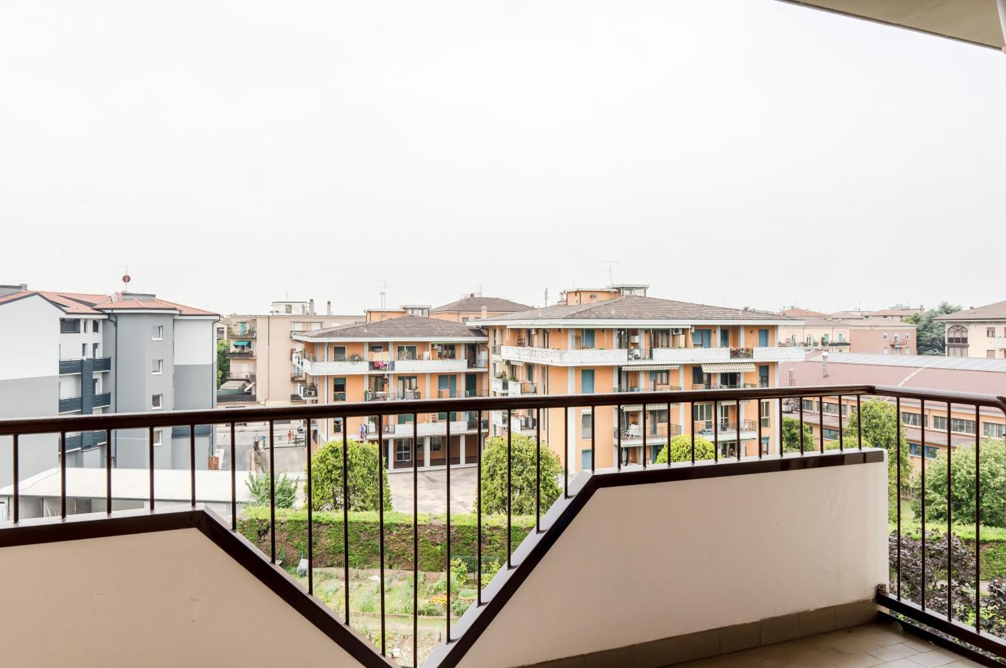 Cozy Apartament Near Fiera Di Verona! Bagian luar foto